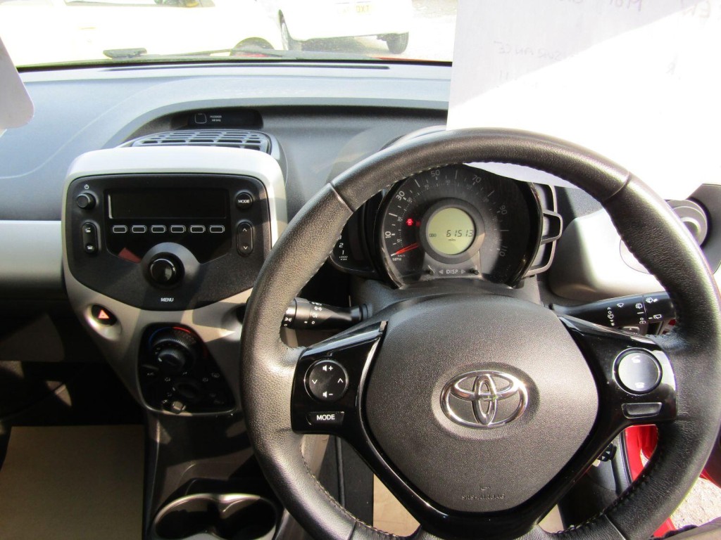 TOYOTA AYGO