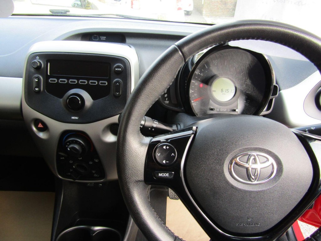TOYOTA AYGO