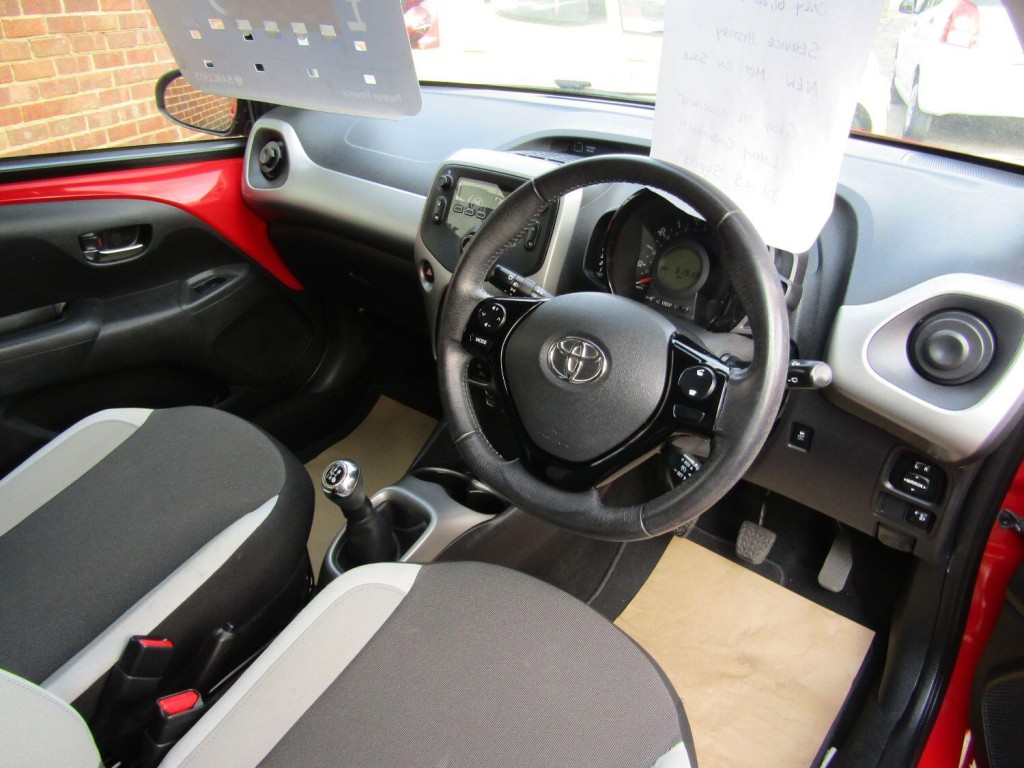 TOYOTA AYGO