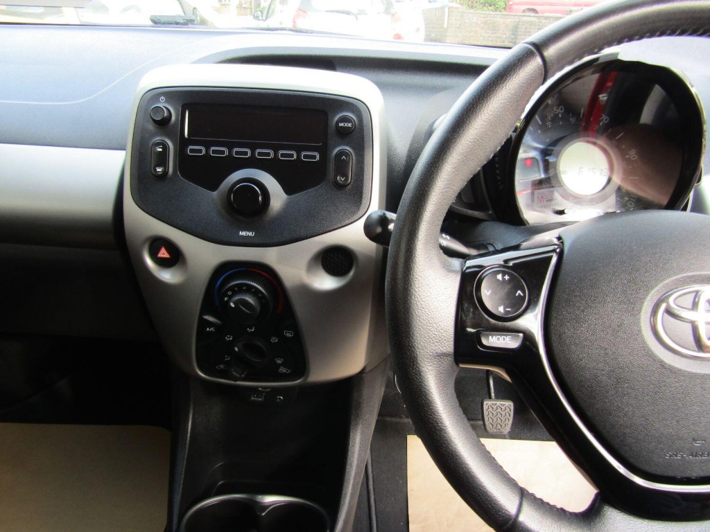 TOYOTA AYGO