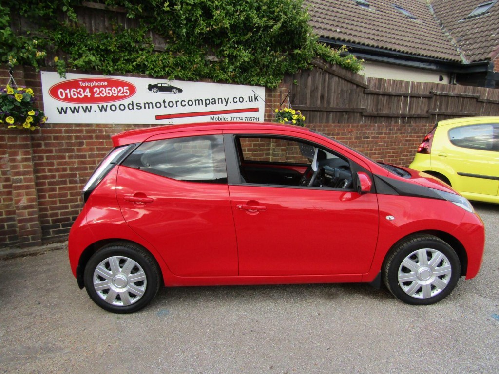 View TOYOTA AYGO 1.0 VVT-i x-play  ONE OWNER,  FSH, 6 Services, 