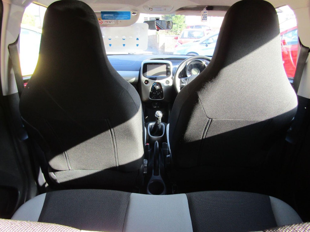 TOYOTA AYGO