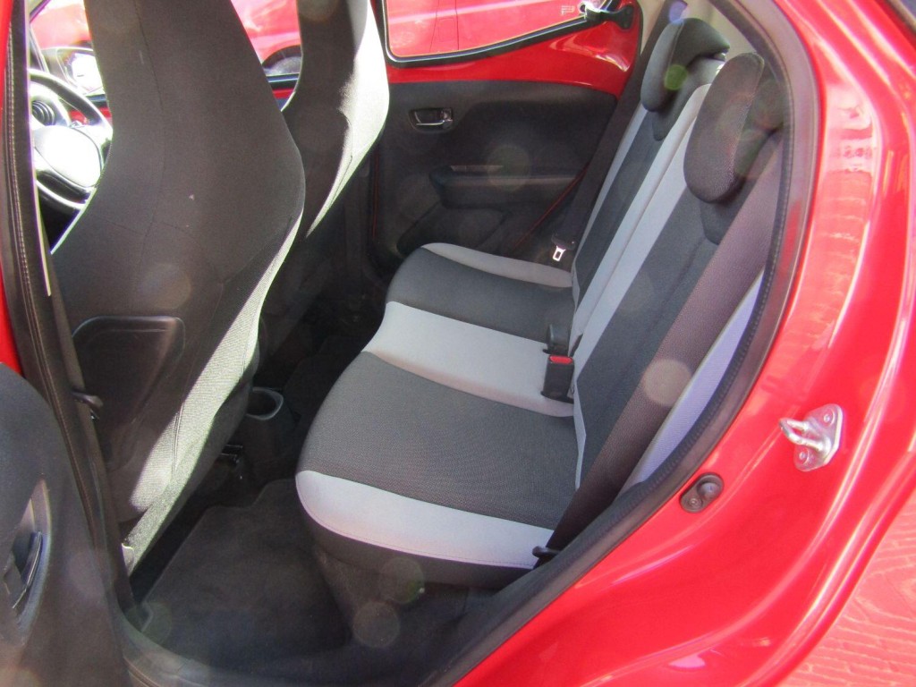 TOYOTA AYGO
