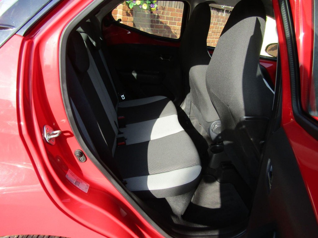 TOYOTA AYGO