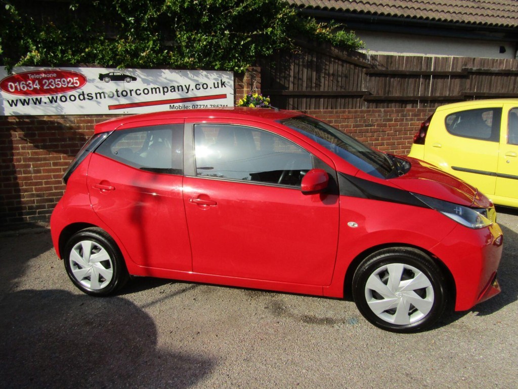 TOYOTA AYGO
