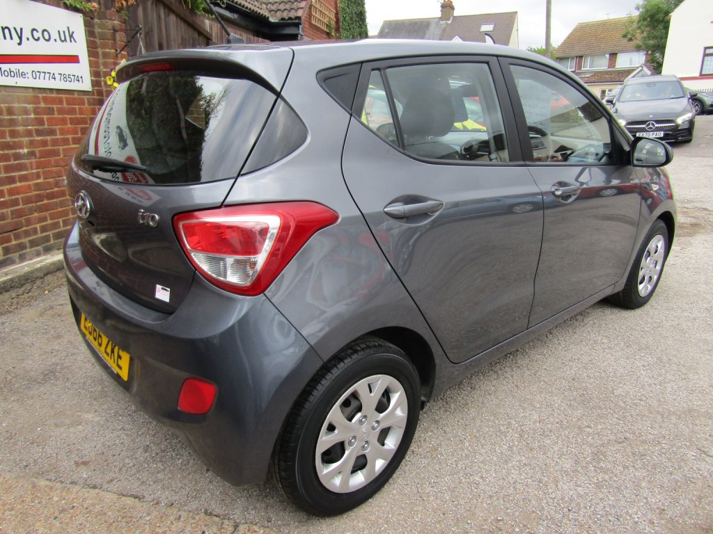 HYUNDAI I10