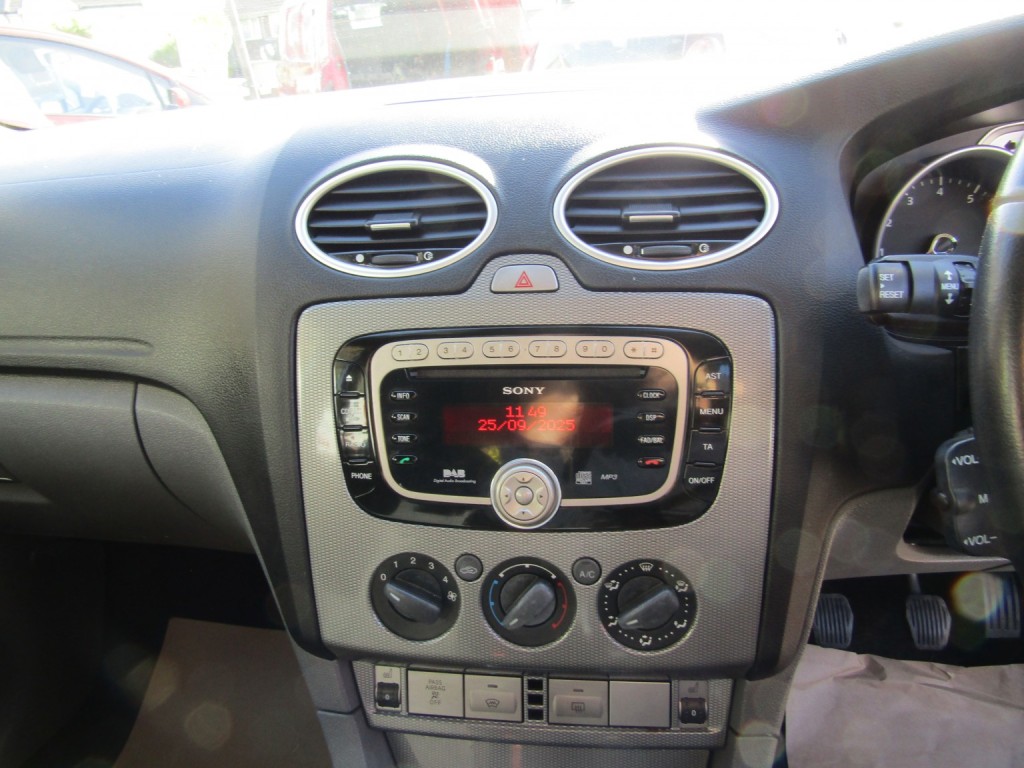 FORD FOCUS
