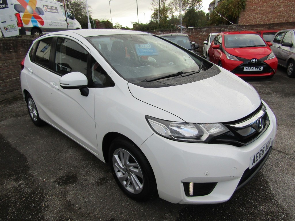 View HONDA JAZZ 1.3 i-VTEC SE  ONE LADY OWNER, Only 26,000 mls, FSH(7 Honda Stamps) Only £35 Tax