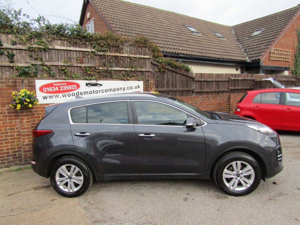 View KIA SPORTAGE 1.6 GDi 2  Two Former Keepers, Only 49,000 Miles, FSH (6 Stamps) Lovely Car!