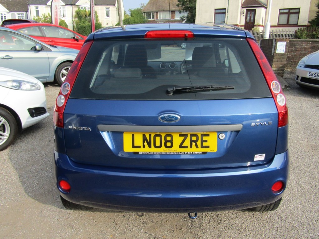FORD FIESTA