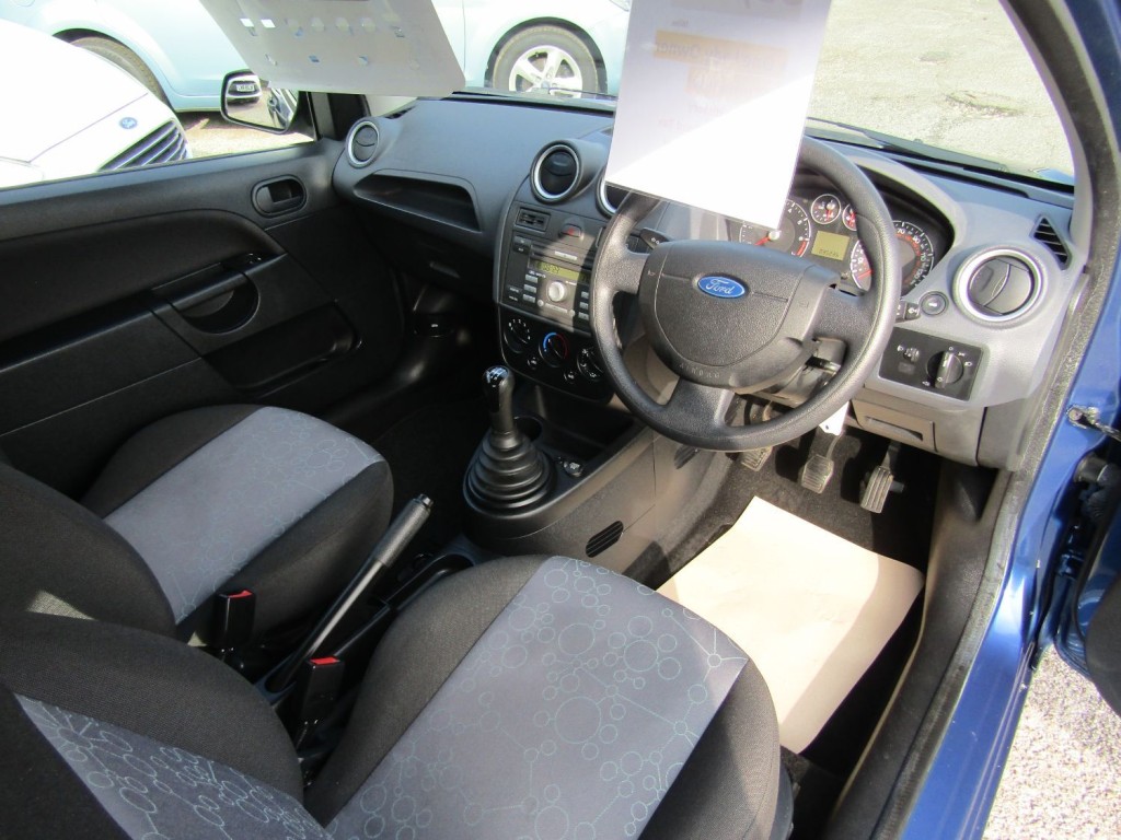 FORD FIESTA