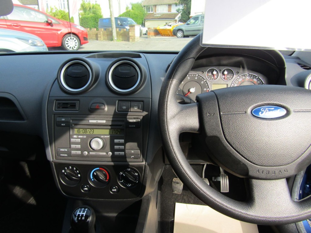 FORD FIESTA