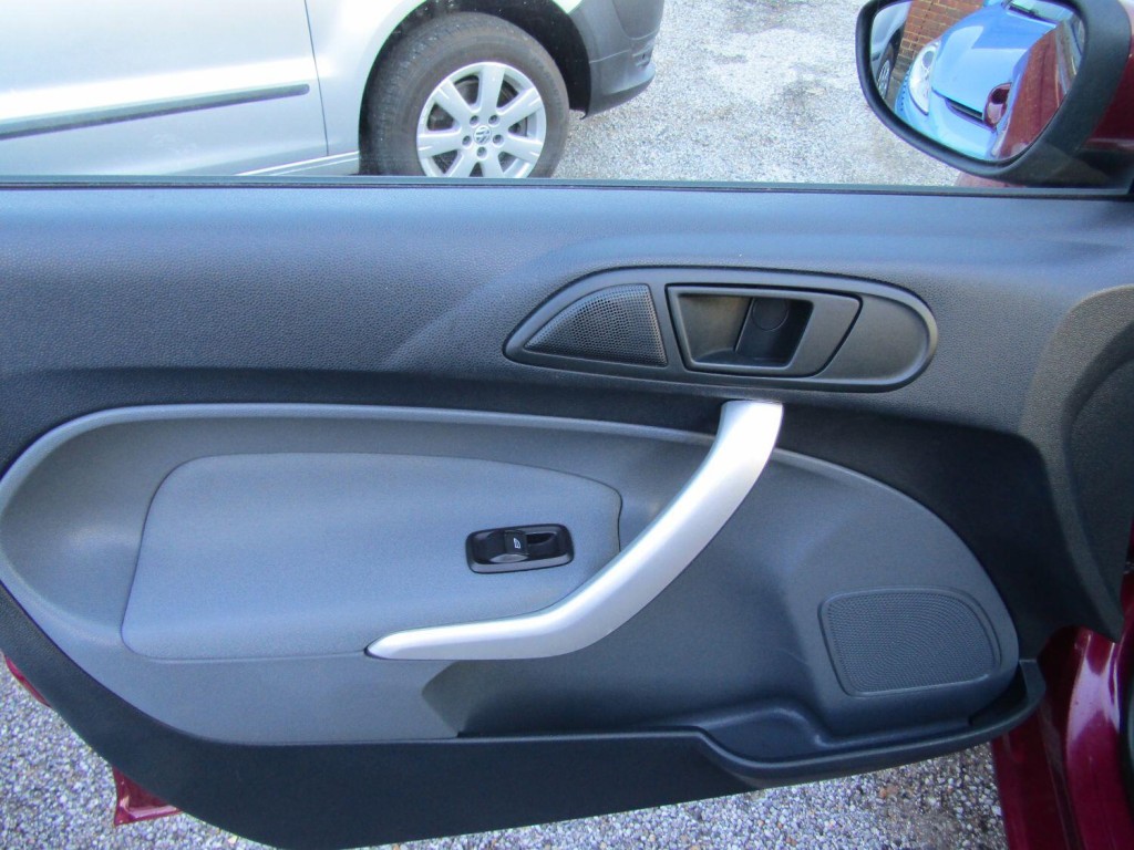 FORD FIESTA