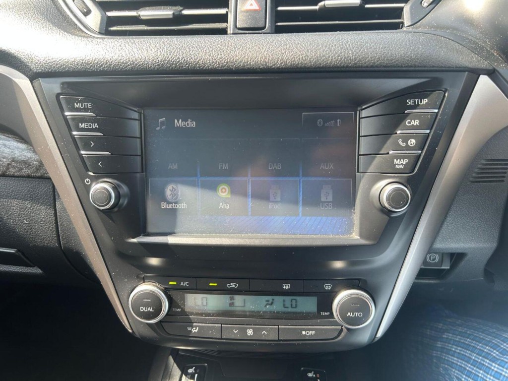 TOYOTA AVENSIS