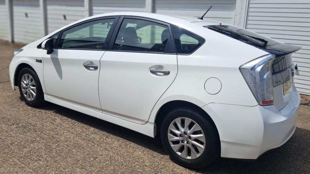 TOYOTA PRIUS