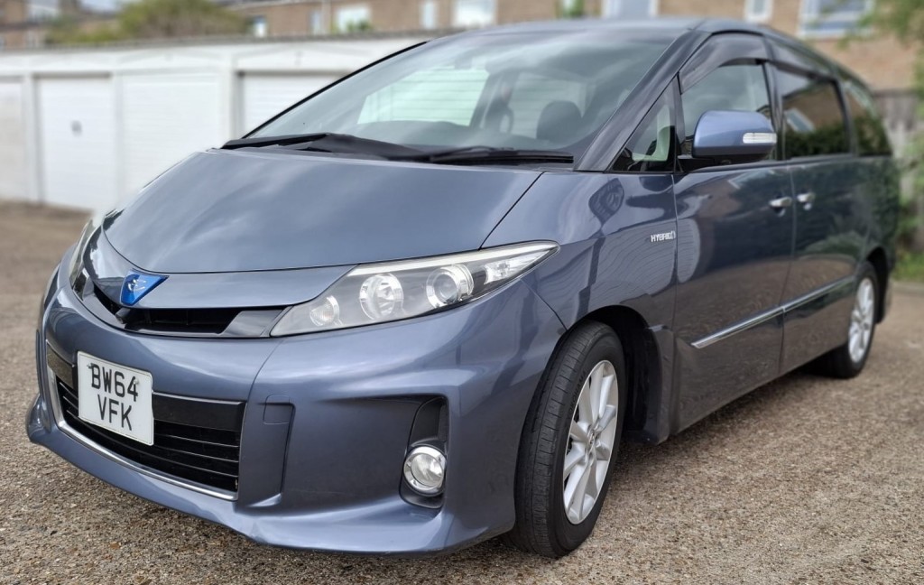 View TOYOTA ESTIMA 