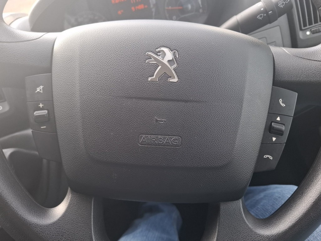 PEUGEOT BOXER