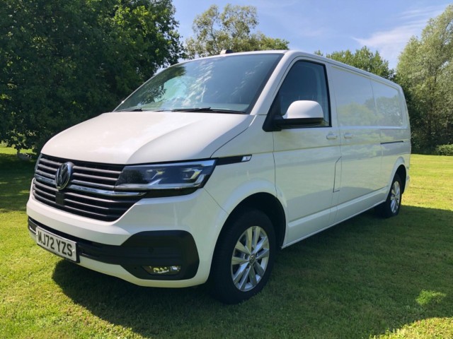 VOLKSWAGEN TRANSPORTER 2.0 TDI T30 Highline LWB DSG AUTOMATIC FULL MAIN VW SERVICE HISTORYY