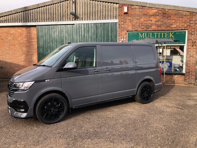 VOLKSWAGEN TRANSPORTER 2.0 TDI T28 Highline