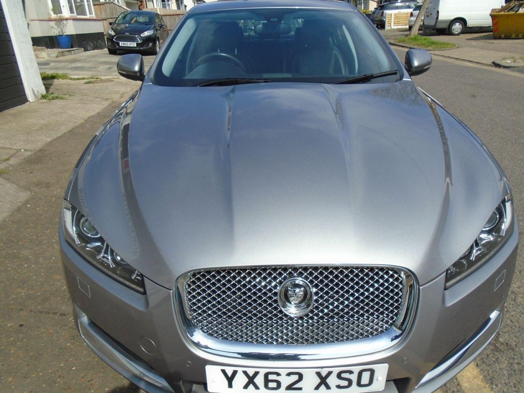 View JAGUAR XF 2.2 d Luxury