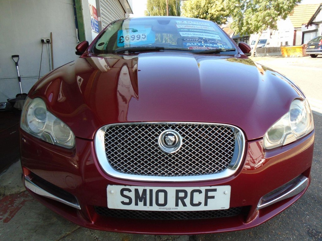 View JAGUAR XF 3.0 V6 Premium Luxury