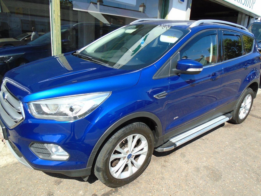 View FORD KUGA 1.5 T EcoBoost Titanium