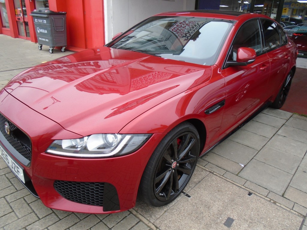 View JAGUAR XF 3.0 d V6 S