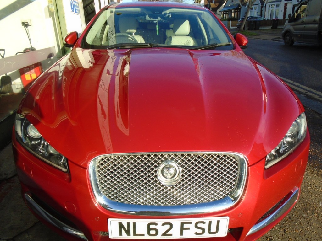 View JAGUAR XF 2.2 d Premium Luxury