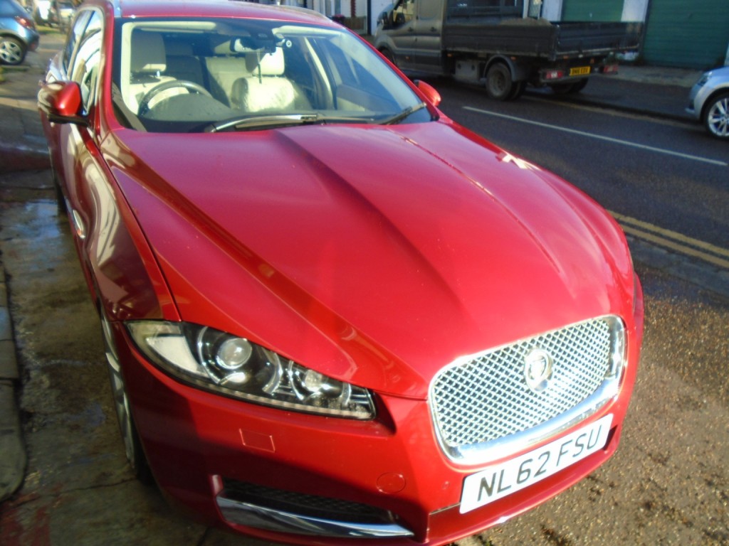 View JAGUAR XF 2.2 d Premium Luxury