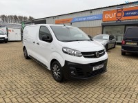 VAUXHALL VIVARO