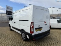 NISSAN NV400