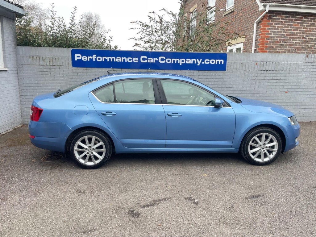 View SKODA OCTAVIA 1.4 TSI SE L 67500miles FSH Leather Seats