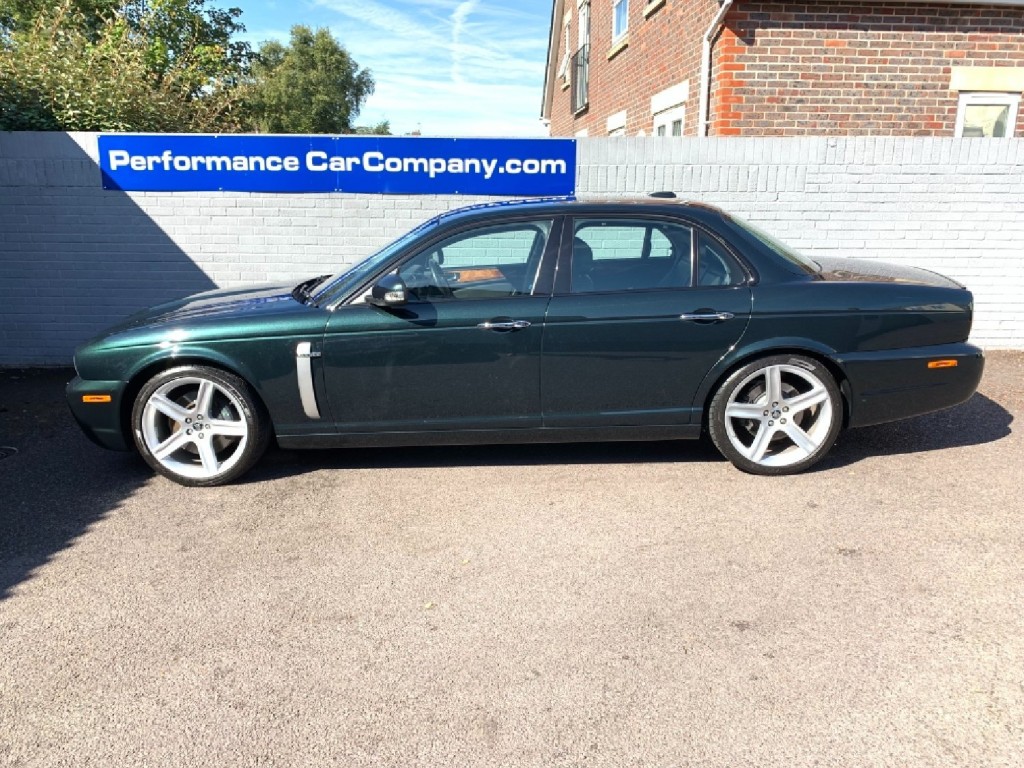 JAGUAR XJR