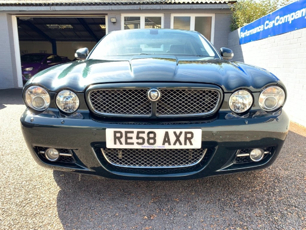 JAGUAR XJR