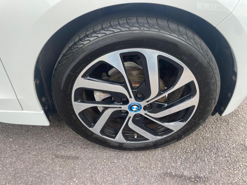 BMW I3