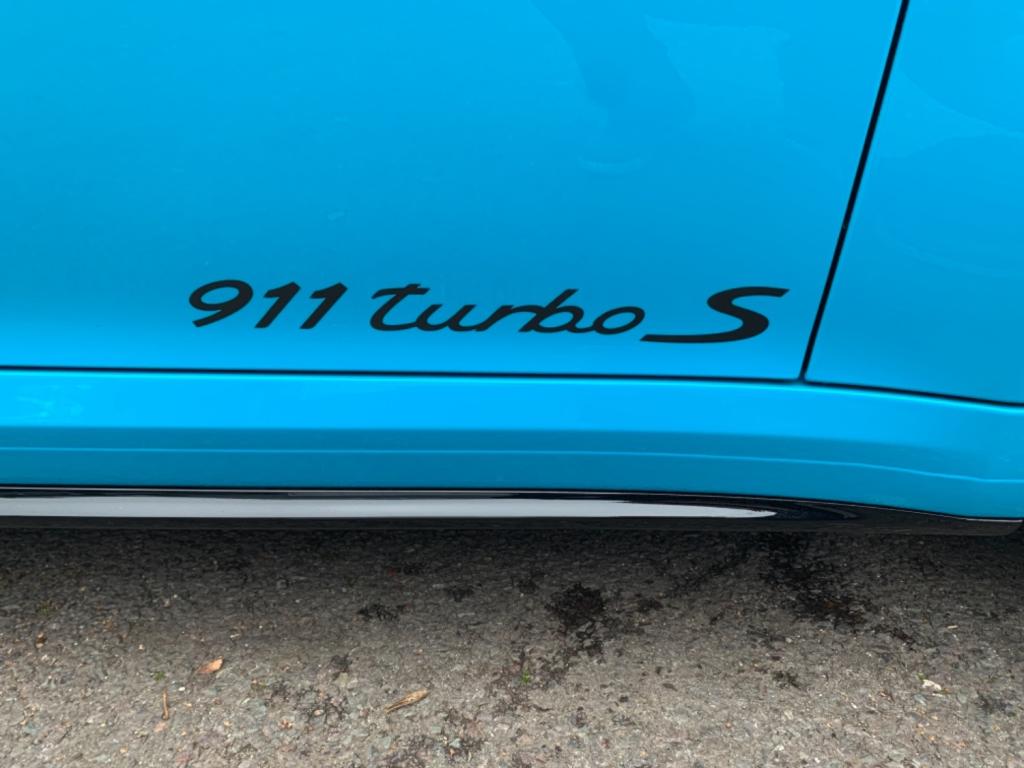 PORSCHE 911