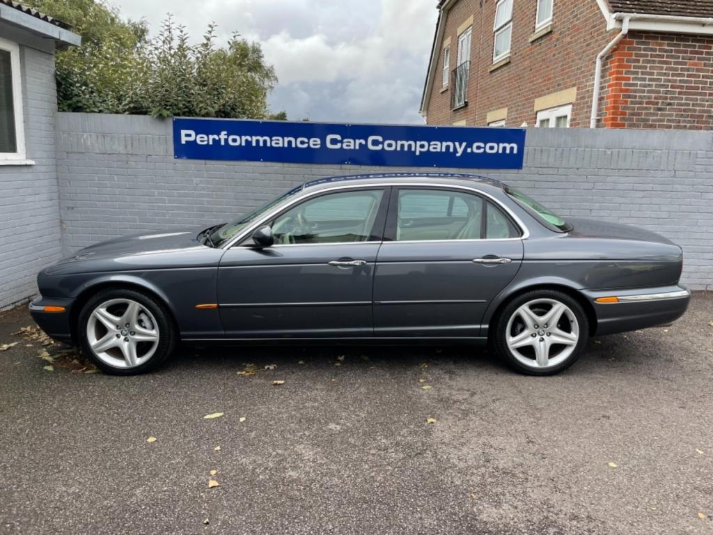 JAGUAR XJ