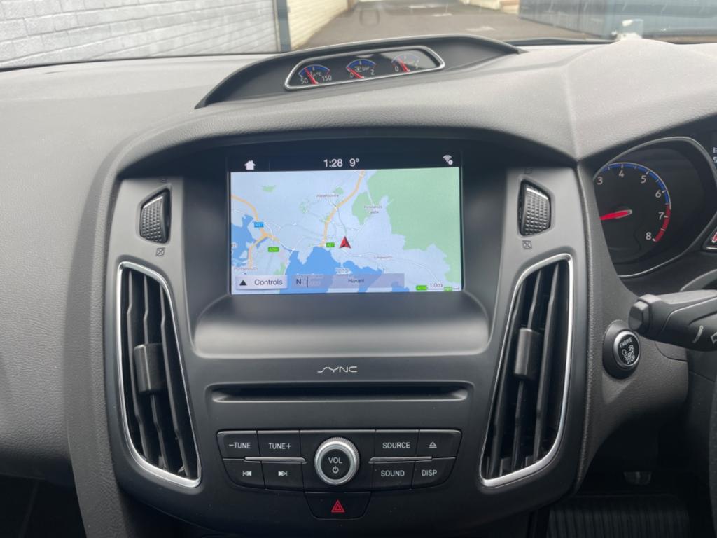 FORD FOCUS