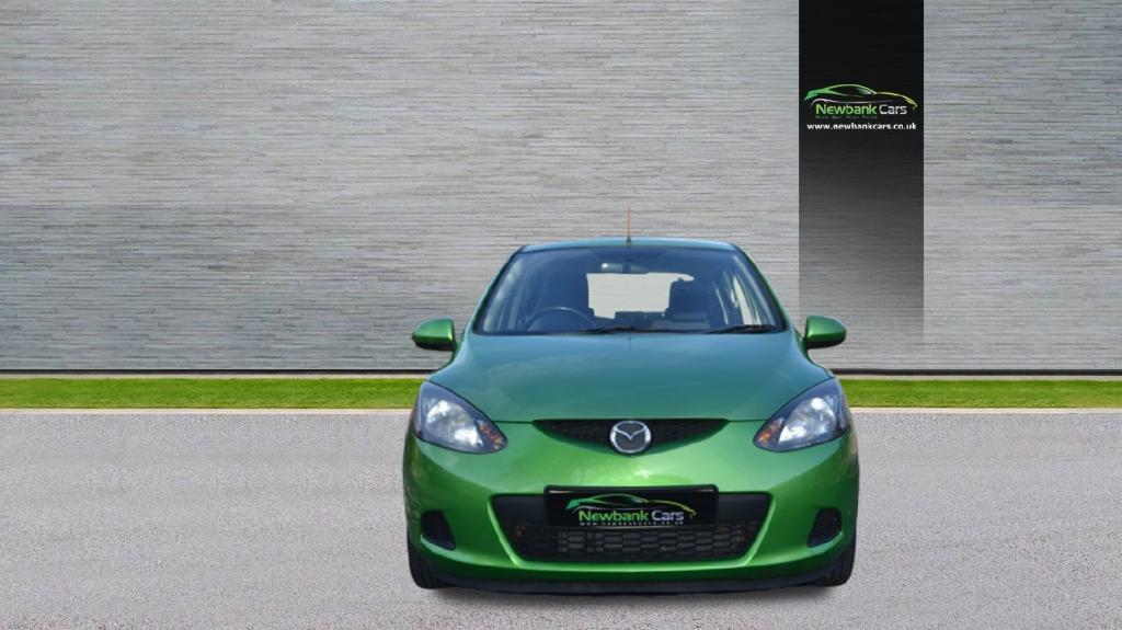 MAZDA 2