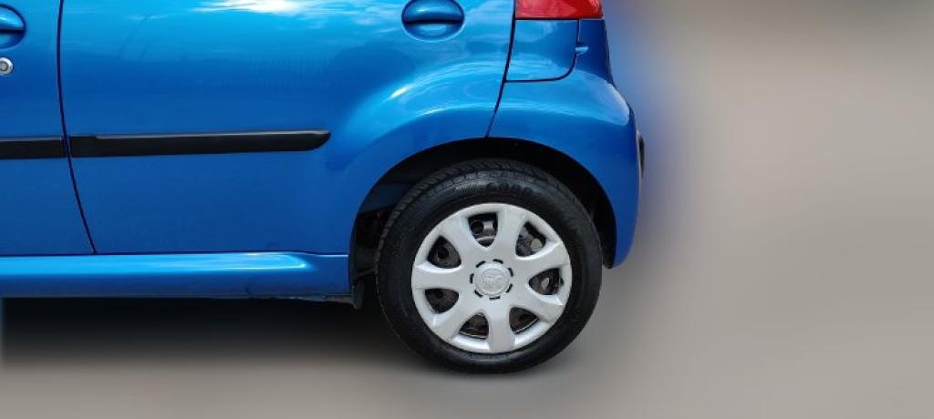 PEUGEOT 107
