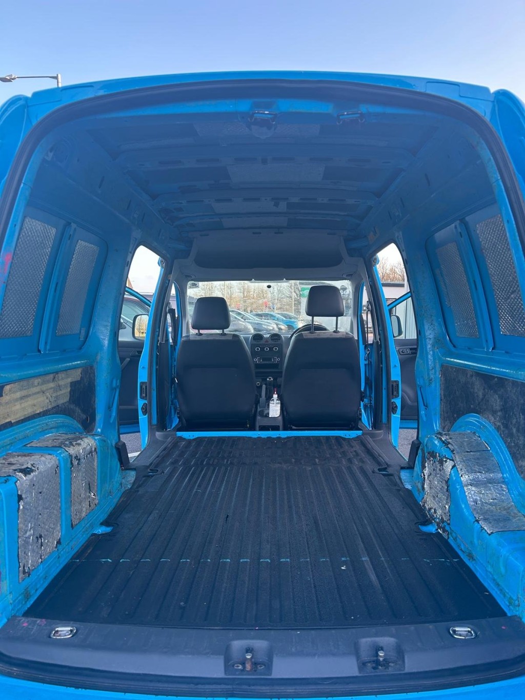 VOLKSWAGEN CADDY