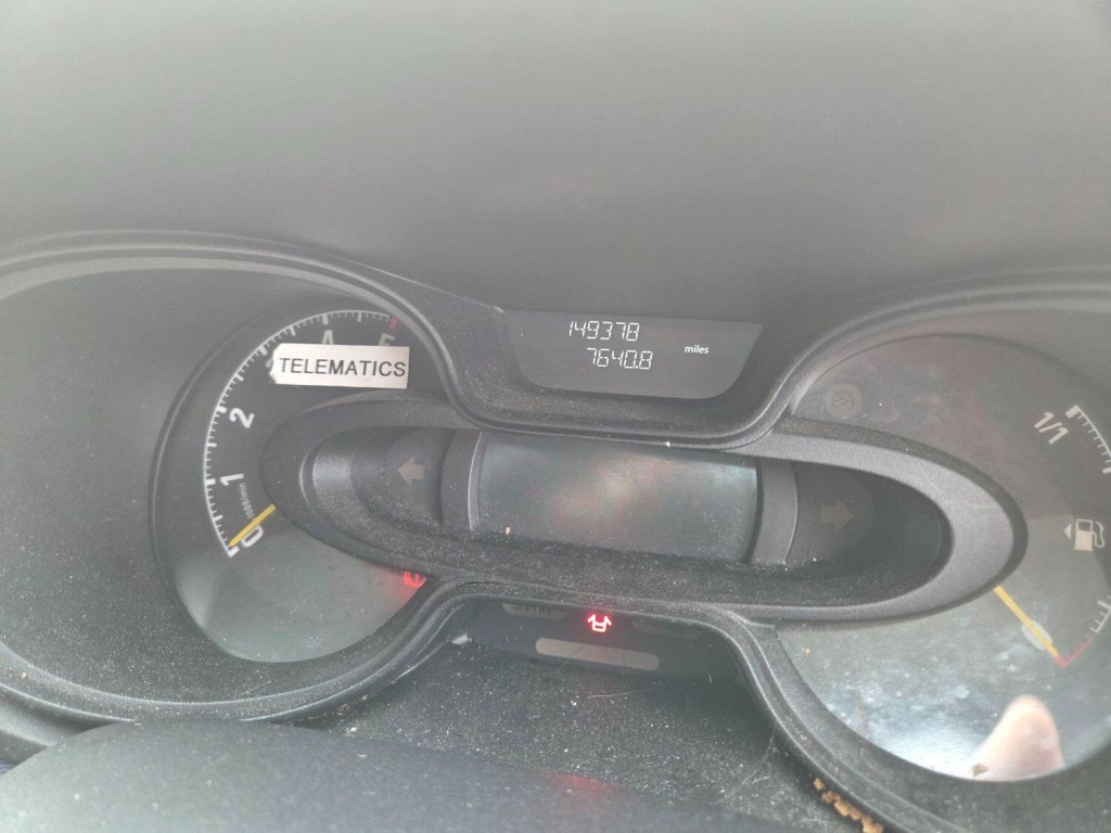 VAUXHALL VIVARO