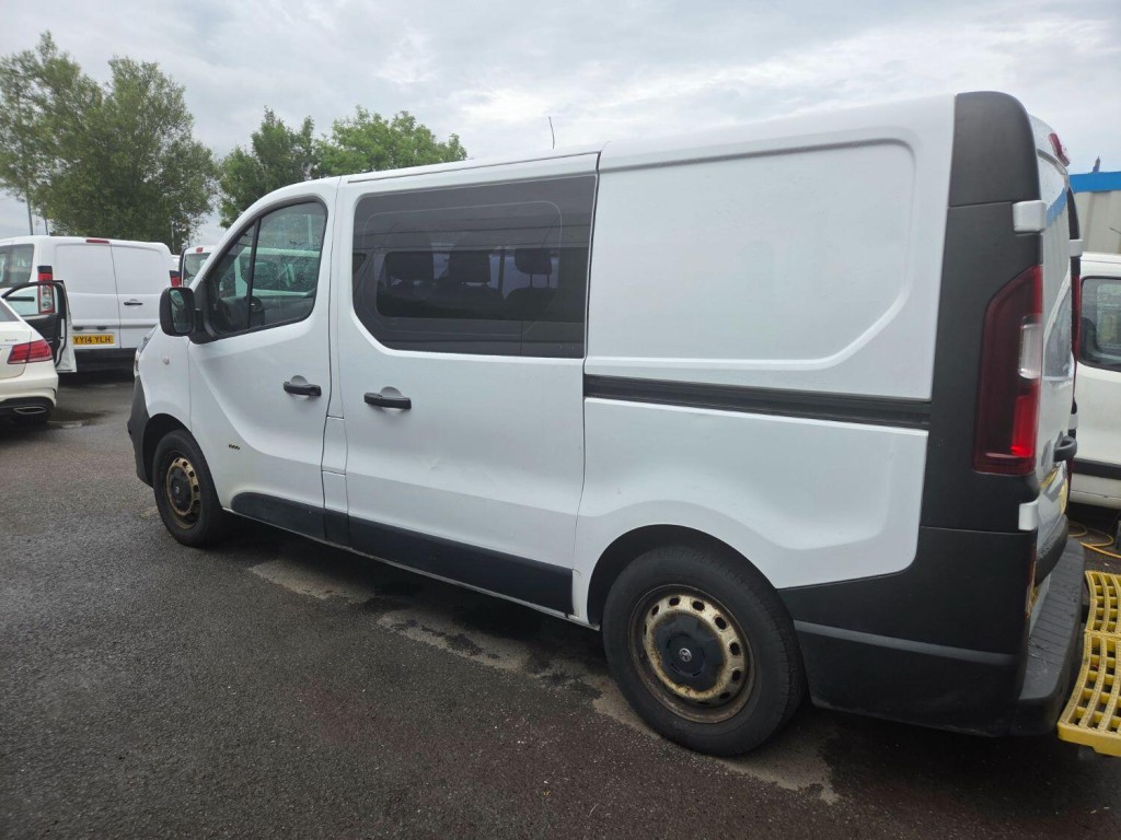 VAUXHALL VIVARO