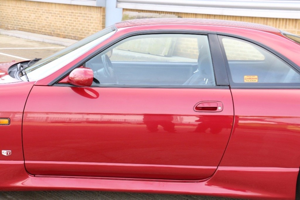 NISSAN SKYLINE
