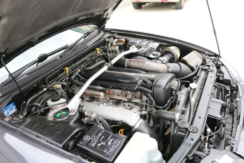 NISSAN SKYLINE