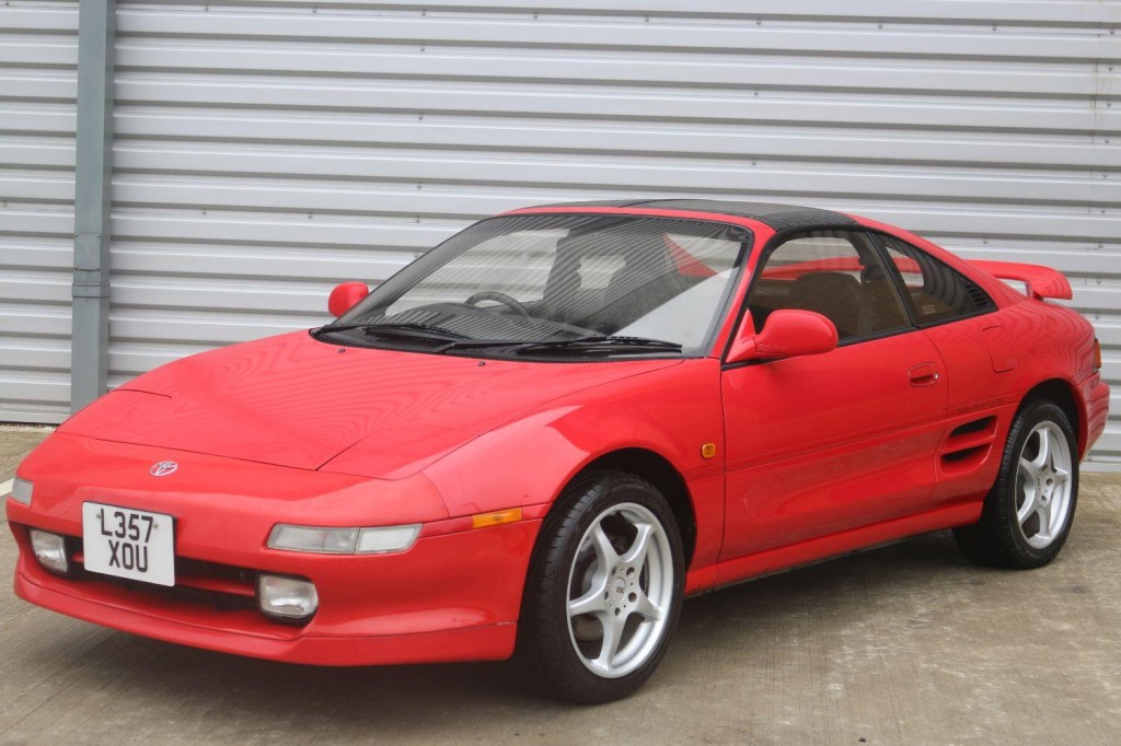 TOYOTA MR2