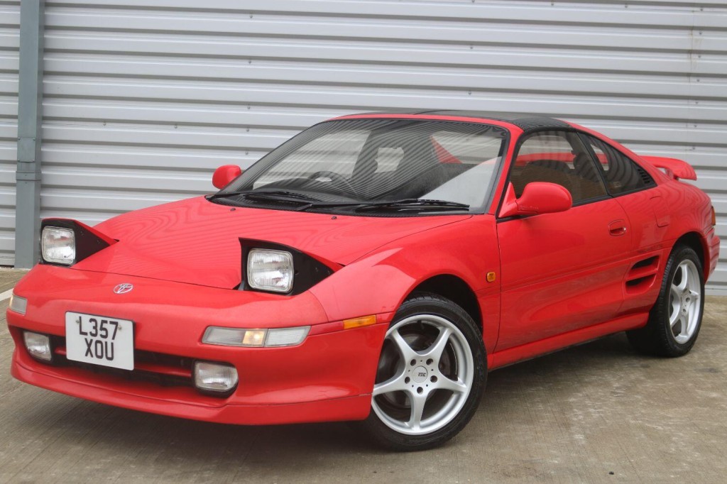 TOYOTA MR2