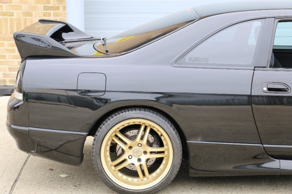 NISSAN SKYLINE