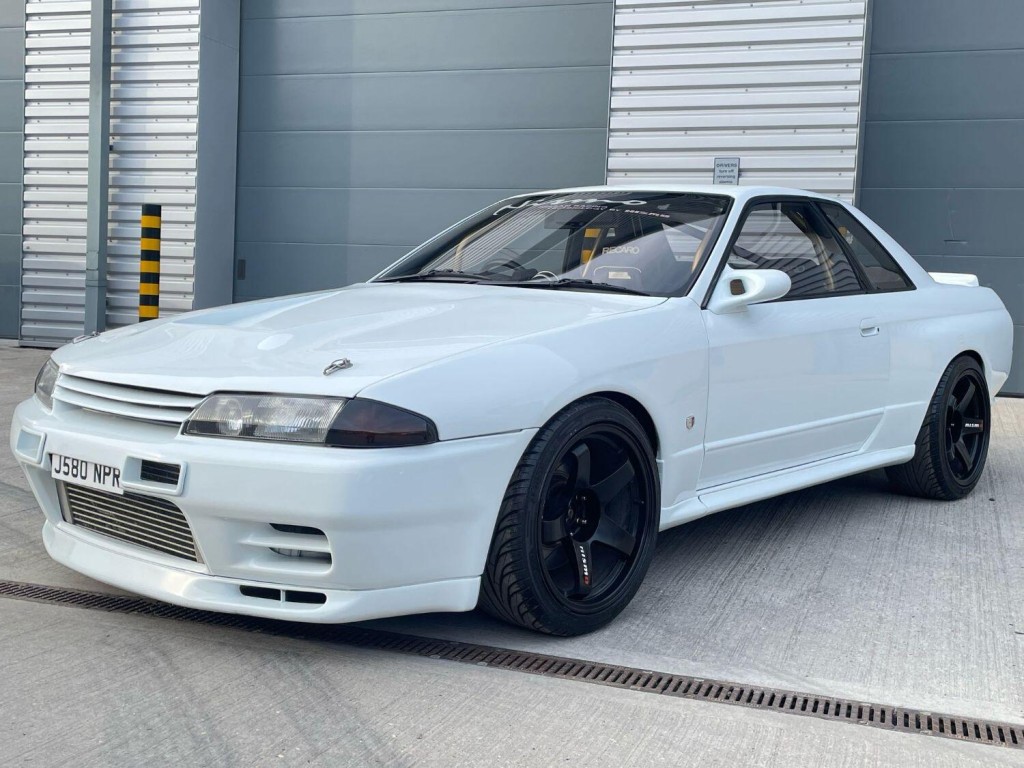 View NISSAN SKYLINE 2.6 SINGLE TURBO GTR R32