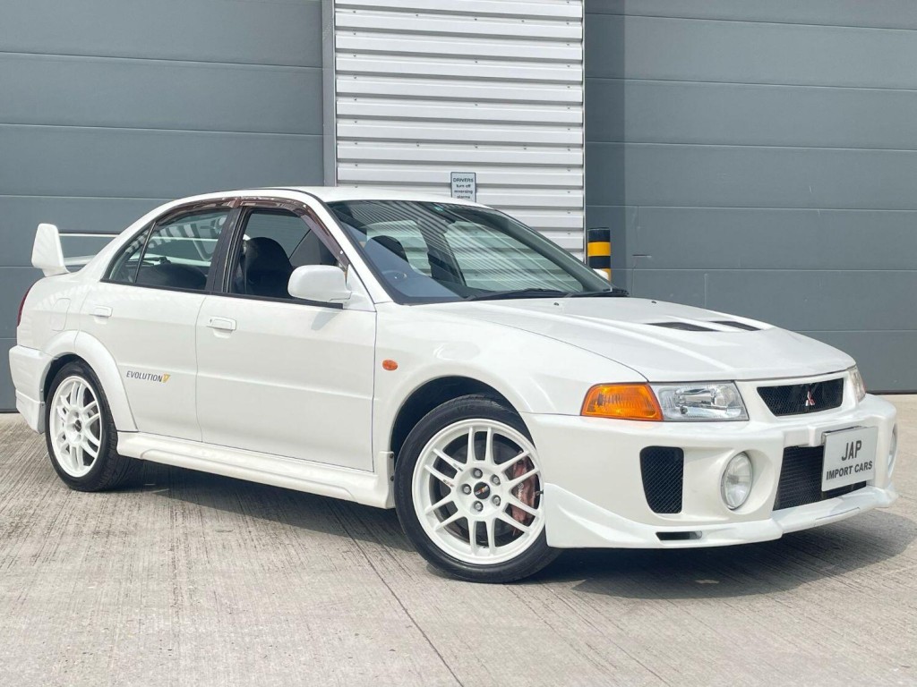 View MITSUBISHI LANCER EVO V / 5 GSR